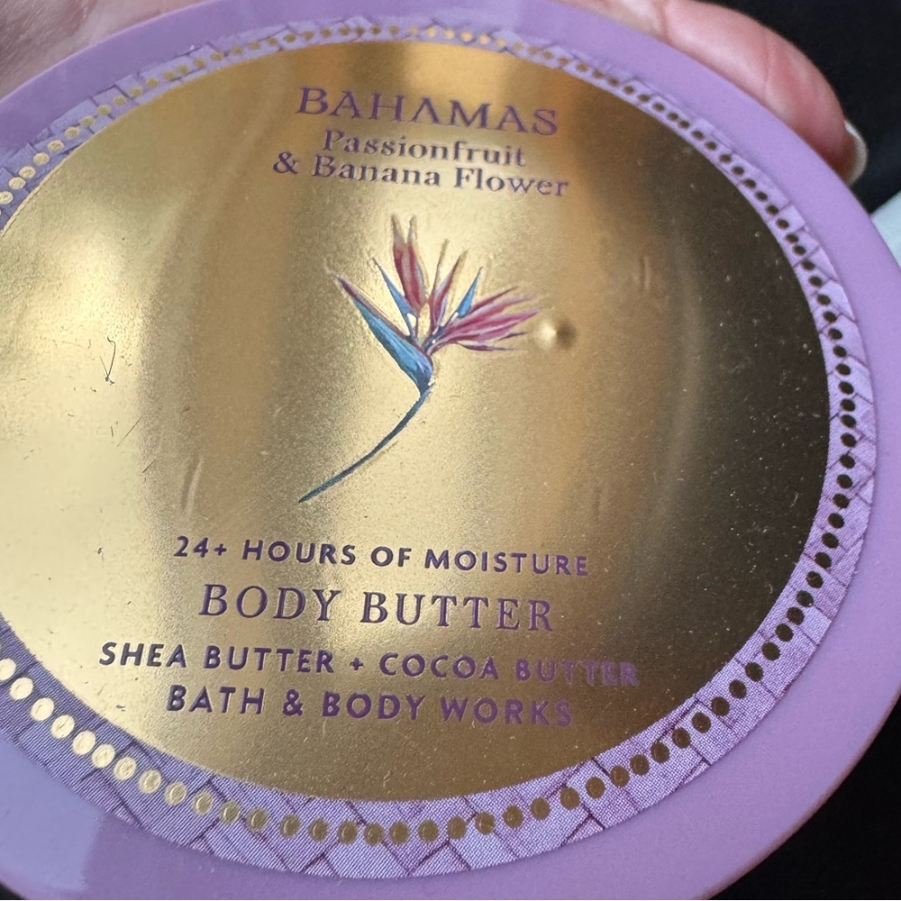 Bath & Body Works Bahamas Passionfruit & Banana Flower Body Butter & Lotion - Picture 12 of 13